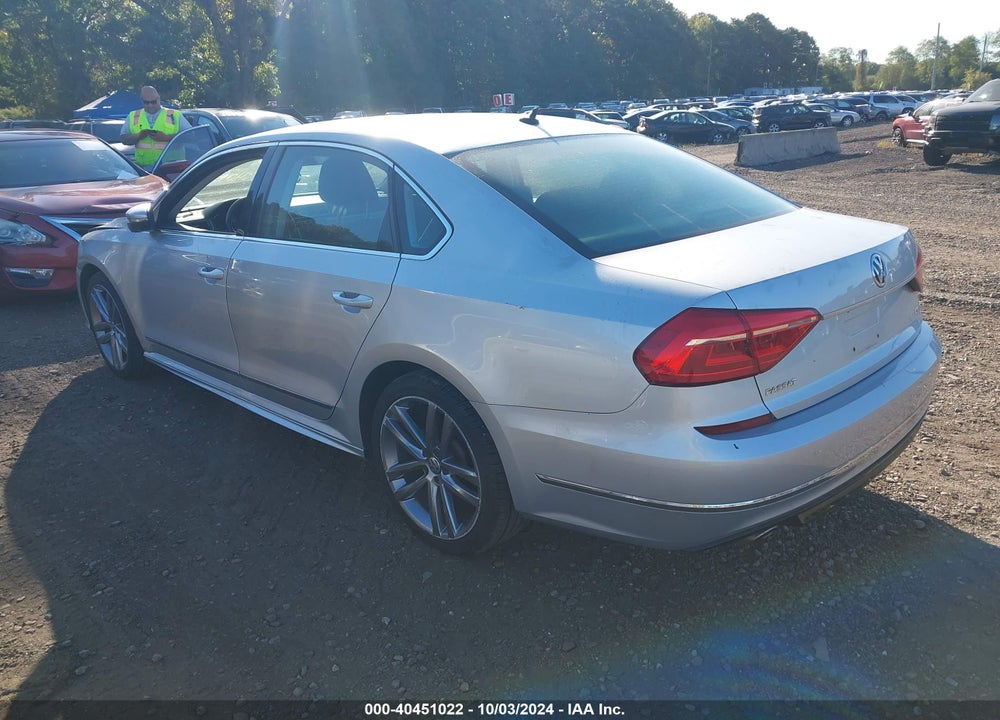 2016 VOLKSWAGEN PASSAT 1.8T R-LINE VIN: 1VWAT7A38GC045318