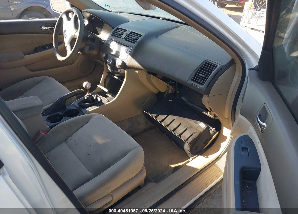 2004 HONDA ACCORD 2.4 DX VIN: 1HGCM55194A006655