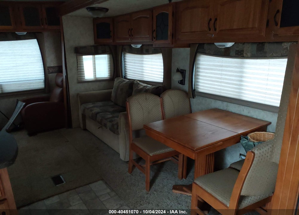 2010 COACHMEN NORTH RIDGE VIN: 5ZT3NRXB8AA301846