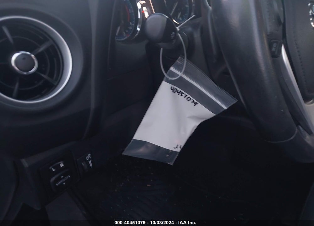 2019 TOYOTA COROLLA XSE VIN: 2T1BURHE1KC139113
