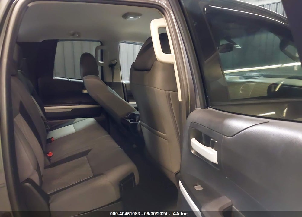 2017 TOYOTA TUNDRA SR5 5.7L V8 VIN: 5TFUY5F15HX644796