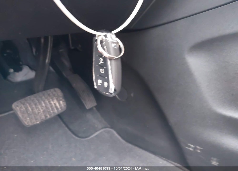 2018 CHEVROLET EQUINOX LT VIN: 2GNAXTEX7J6342830