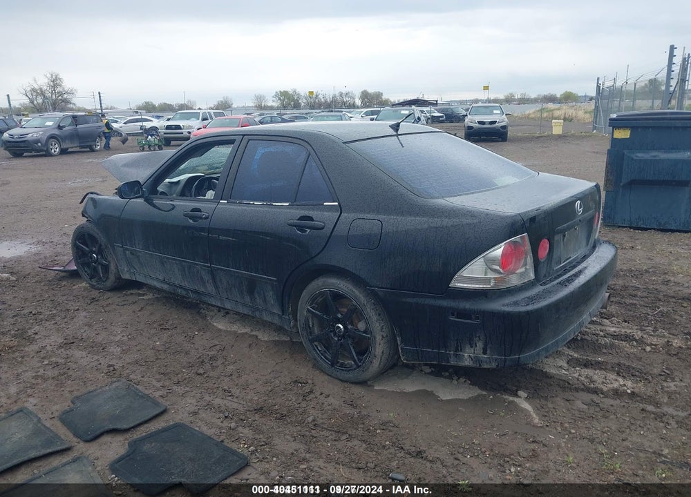 2001 LEXUS IS 300 VIN: JTHBD182010024209