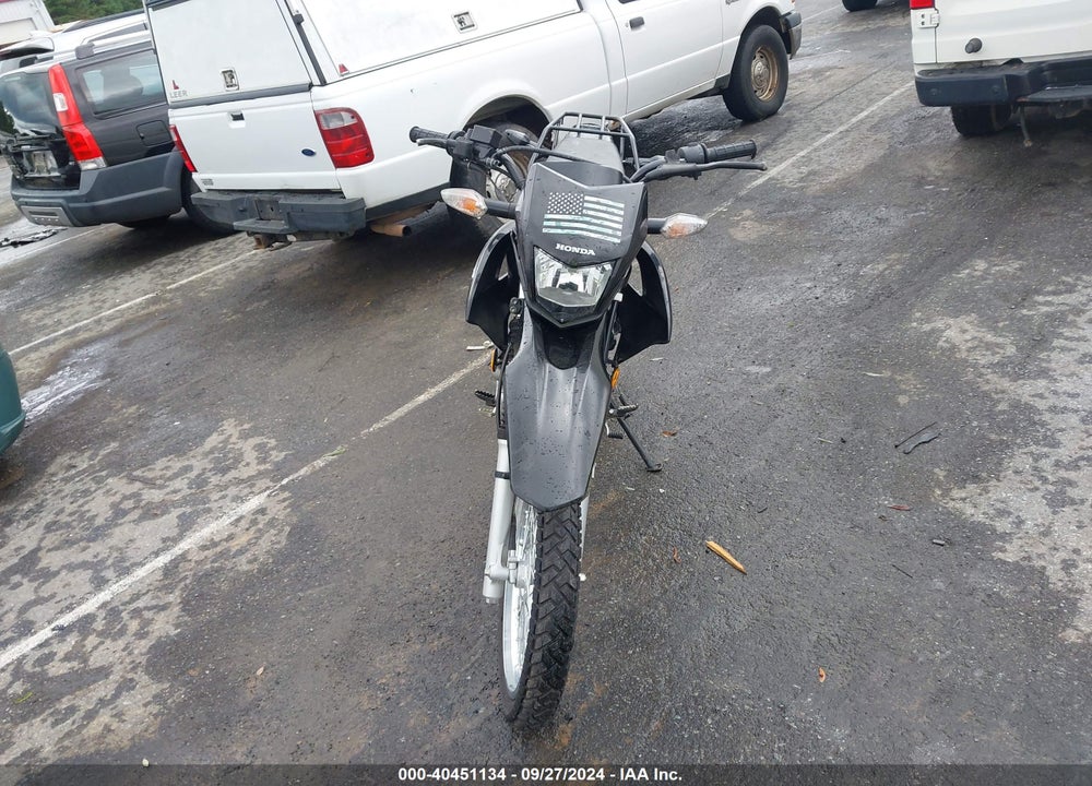 2023 HONDA XR150L E VIN: 3H1KD1310PD004012