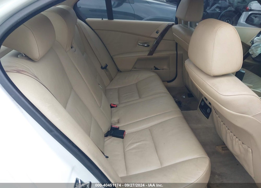 2007 BMW 530XI VIN: WBANF73567CU26396