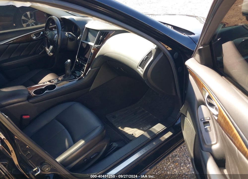 2018 INFINITI Q50 3.0T LUXE VIN: JN1EV7AR3JM435055