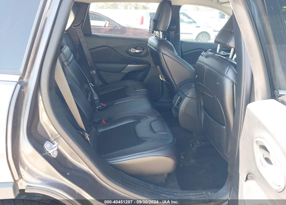2019 JEEP CHEROKEE LATITUDE PLUS FWD VIN: 1C4PJLLB9KD215737