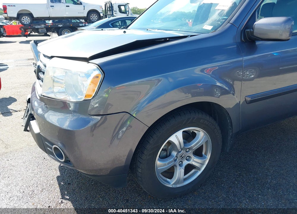 2015 HONDA PILOT EX-L VIN: 5FNYF4H55FB007335