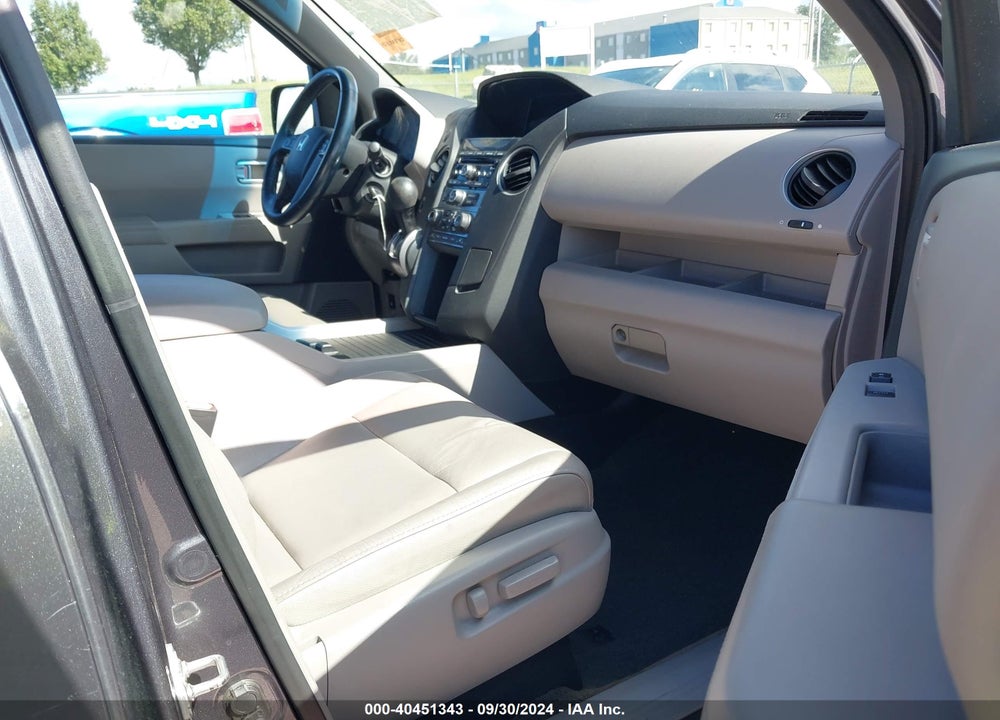 2015 HONDA PILOT EX-L VIN: 5FNYF4H55FB007335