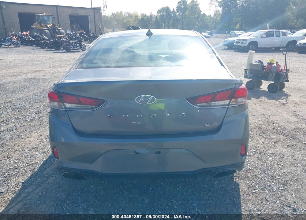 2018 HYUNDAI SONATA SPORT VIN: 5NPE34AF4JH727301
