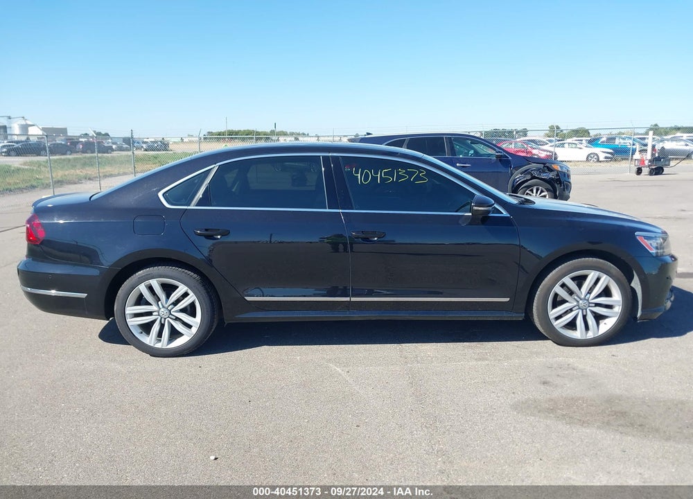 2017 VOLKSWAGEN PASSAT 1.8T SEL PREMIUM VIN: 1VWCT7A35HC064466