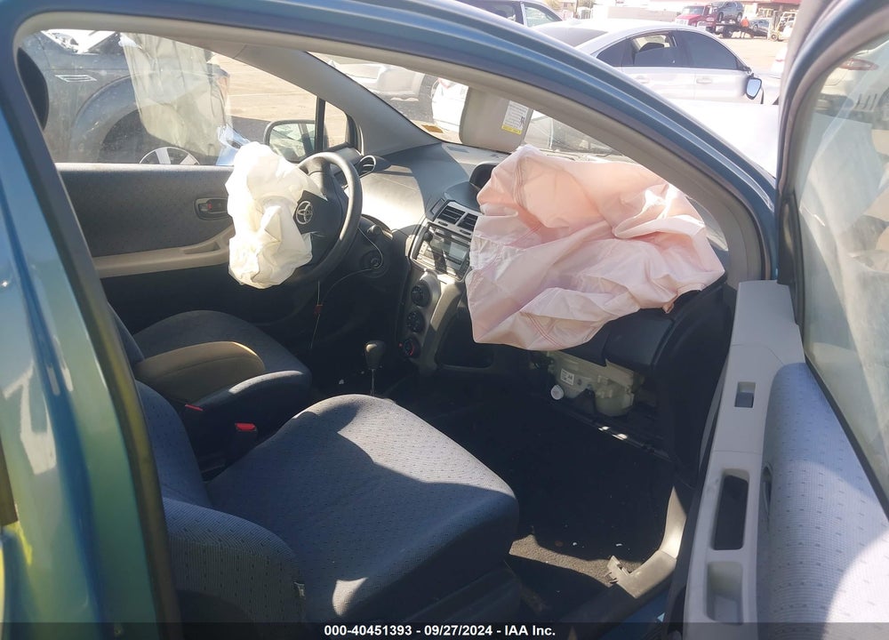 2011 TOYOTA YARIS VIN: JTDJT4K37B5336146