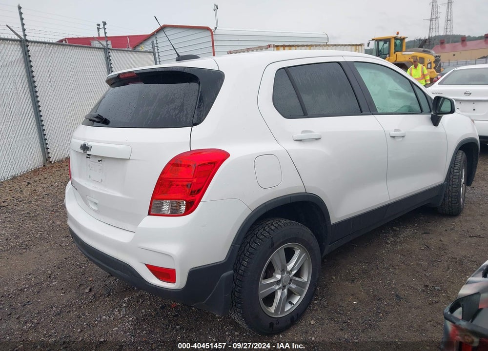 2020 CHEVROLET TRAX AWD LS VIN: 3GNCJNSB2LL231521