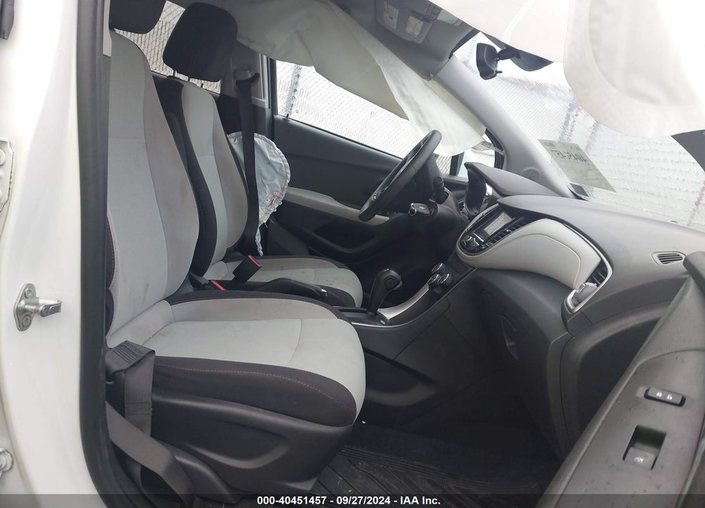 2020 CHEVROLET TRAX AWD LS VIN: 3GNCJNSB2LL231521