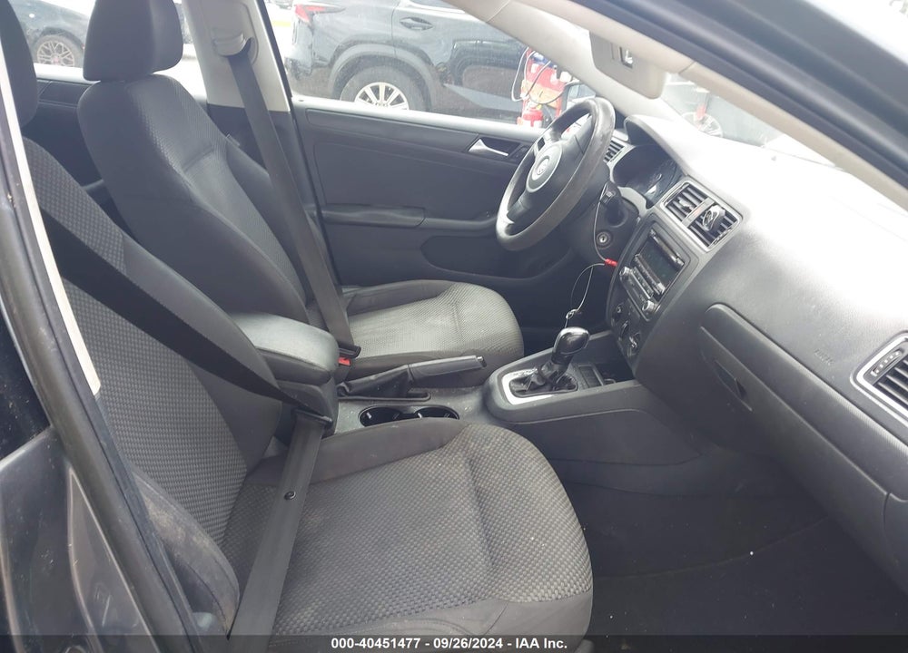 2013 VOLKSWAGEN JETTA 2.0L S VIN: 3VW2K7AJ5DM290660