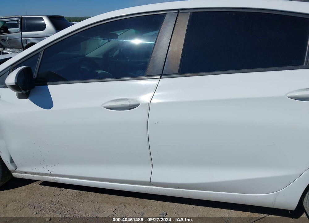 2018 CHEVROLET CRUZE LS AUTO VIN: 1G1BC5SM8J7235602