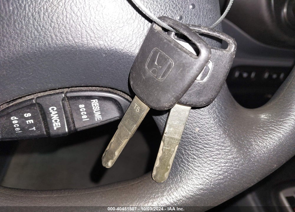 2003 HONDA CIVIC LX VIN: 2HGES16563H598475