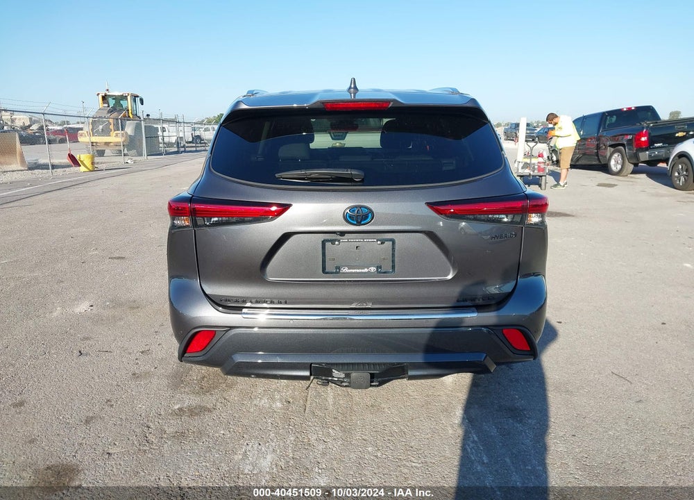 2023 TOYOTA HIGHLANDER HYBRID LIMITED VIN: 5TDXBRCH4PS119613