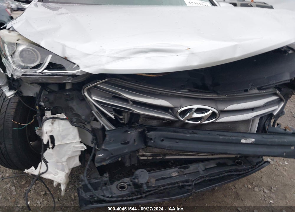 2017 HYUNDAI SANTA FE SPORT 2.4L VIN: 5XYZTDLB2HG408430
