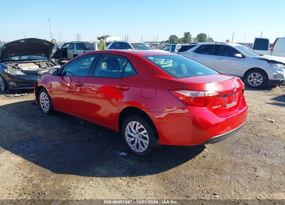 2017 TOYOTA COROLLA LE VIN: 5YFBURHE1HP647302