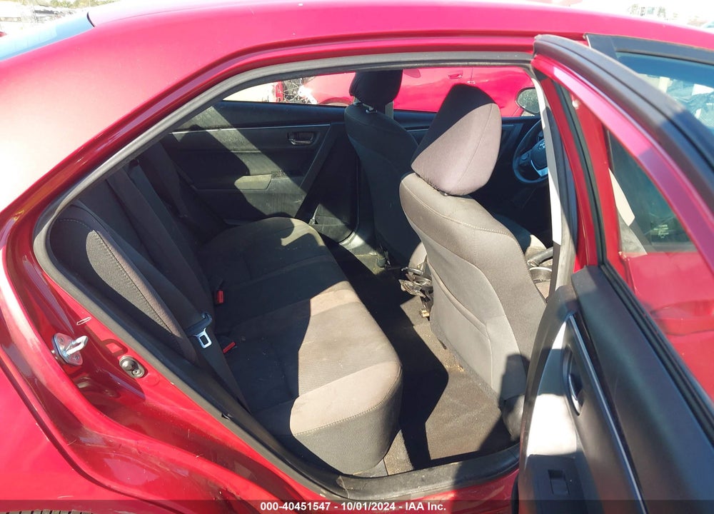 2017 TOYOTA COROLLA LE VIN: 5YFBURHE1HP647302