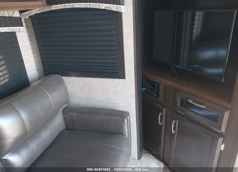 2020 JAYC J FLIGHT VIN: 1UJBJ0BTXL1T90195