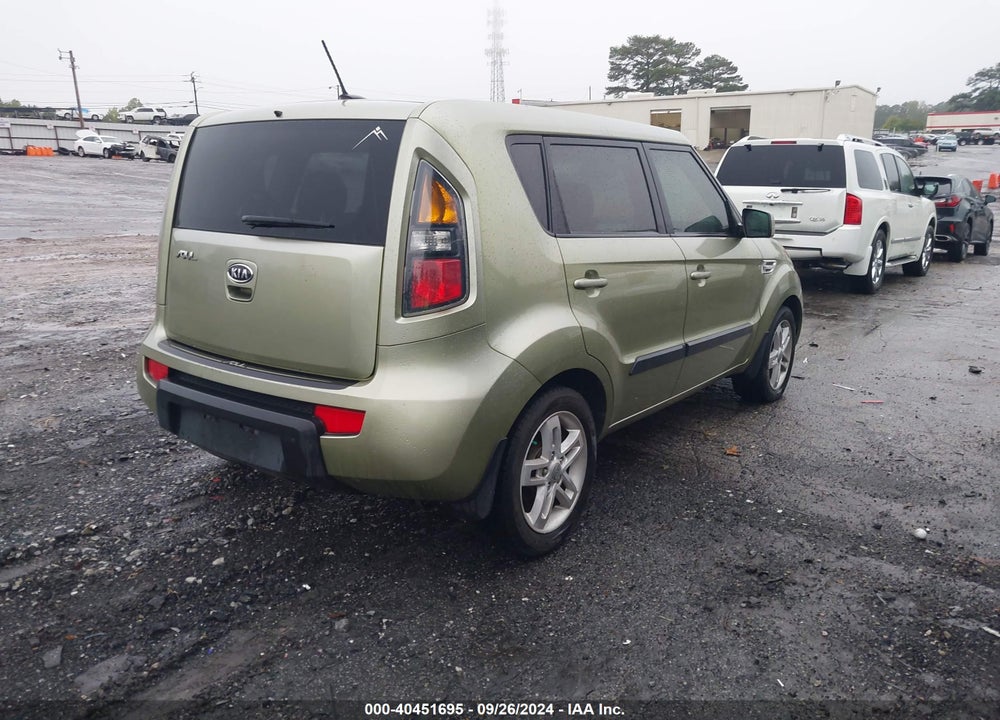 2011 KIA SOUL VIN: KNDJT2A28B7226112