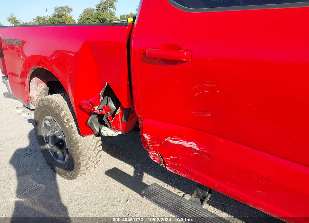 2024 FORD F-250 LARIAT VIN: 1FT8W2BM4REE42325