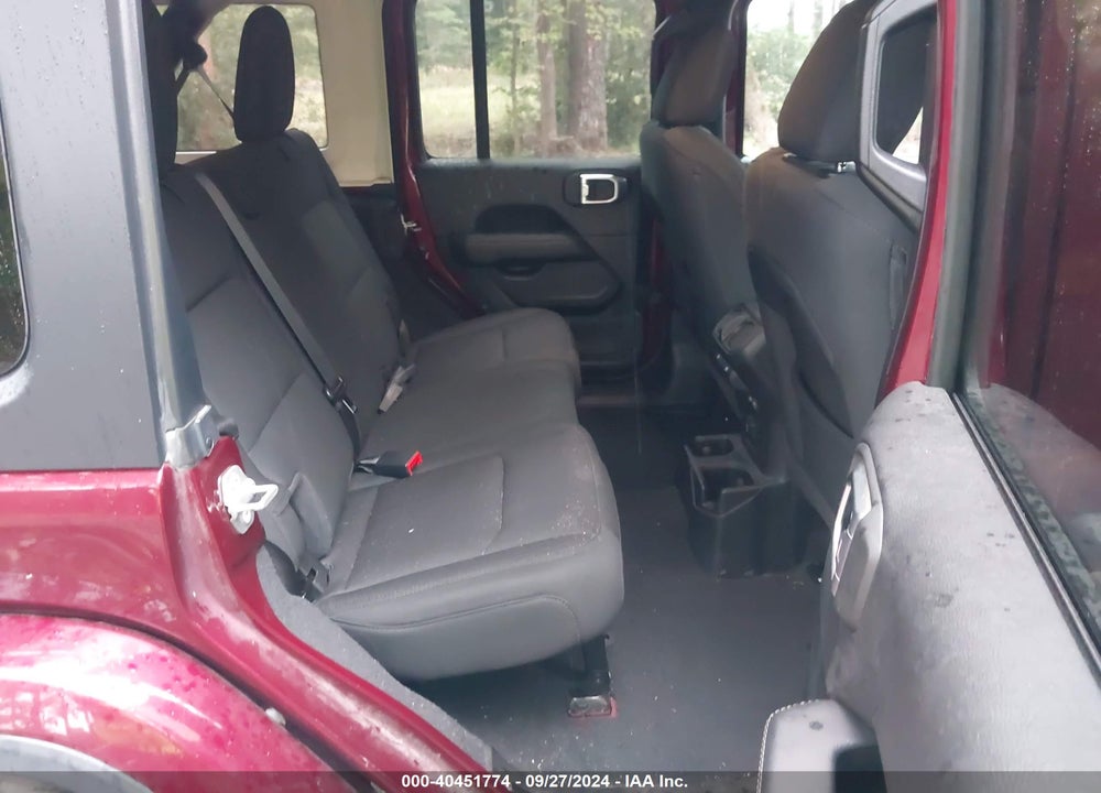 2021 JEEP WRANGLER UNLIMITED SAHARA 4X4 VIN: 1C4HJXEG3MW663743