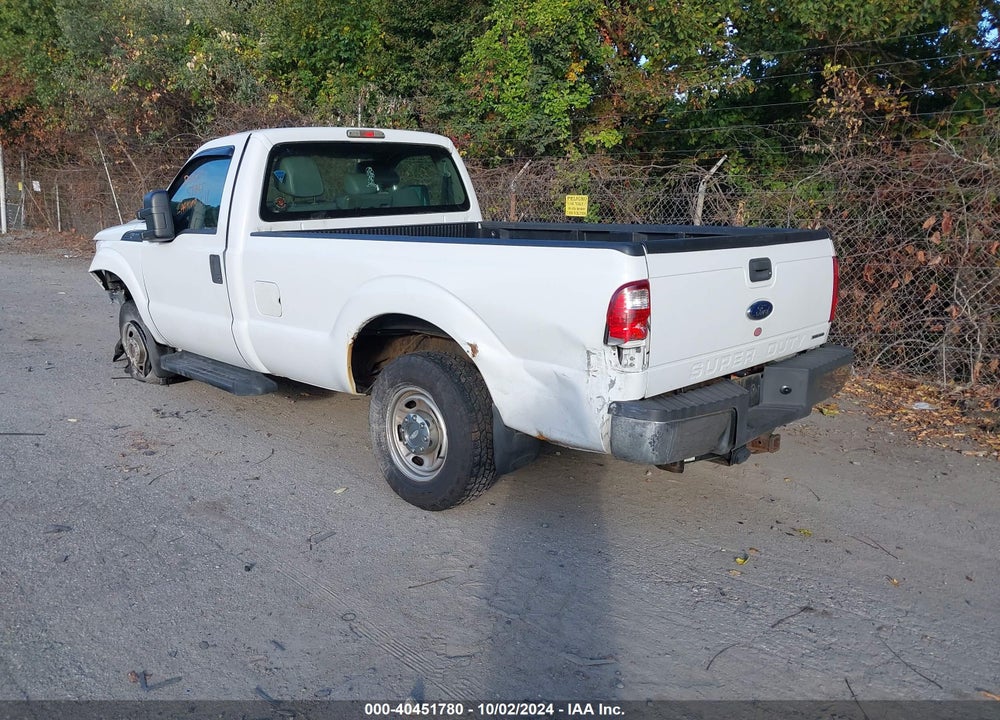 2013 FORD F-250 XL VIN: 1FTBF2B64DEA53409