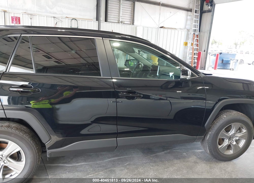 2024 TOYOTA RAV4 XLE VIN: 2T3P1RFV6RW472411