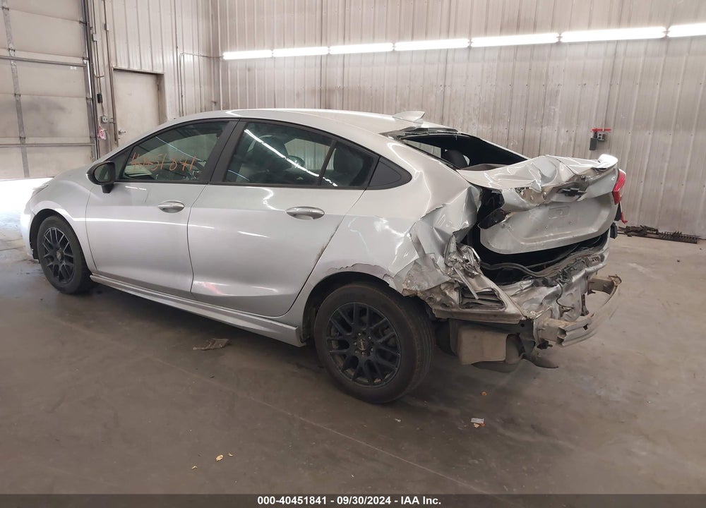 2018 CHEVROLET CRUZE VIN: 1G1BE5SM5J7107599