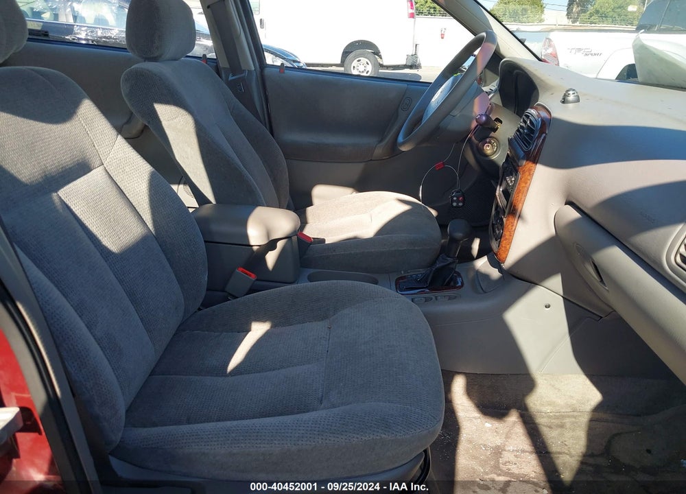 2000 SATURN LS1 VIN: 1G8JU52F2YY690428