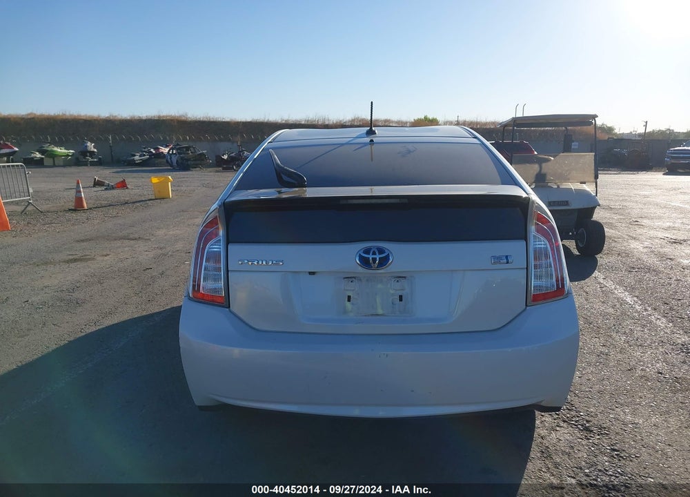 2015 TOYOTA PRIUS THREE VIN: JTDKN3DU2F0402992