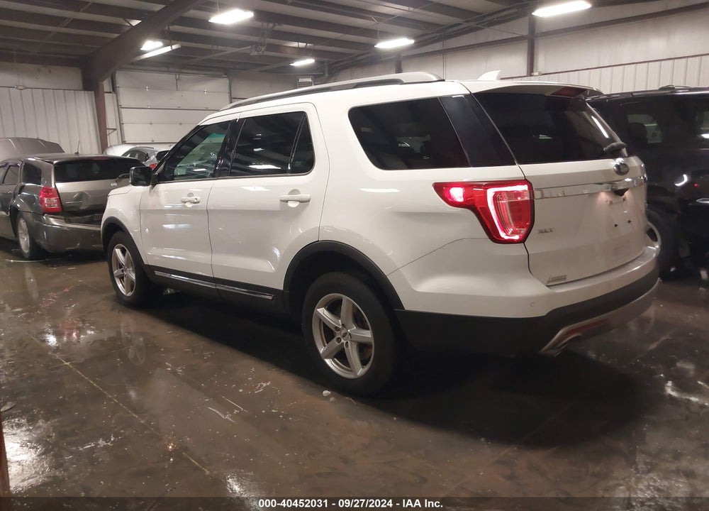 2017 FORD EXPLORER XLT VIN: 1FM5K8D81HGA32520