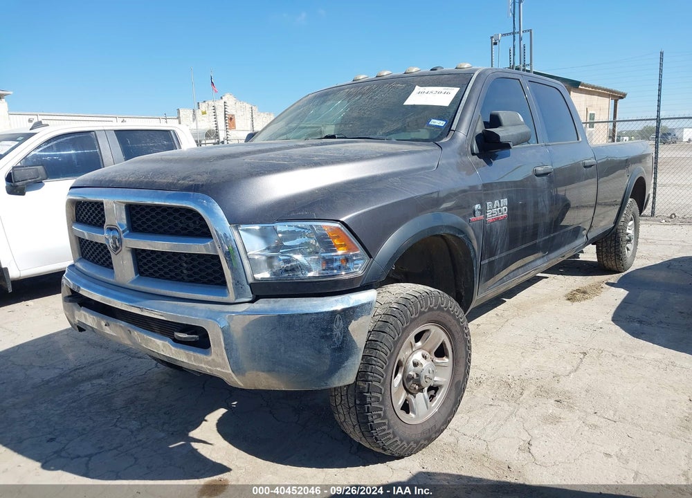 2017 RAM 2500 TRADESMAN 4X4 8' BOX VIN: 3C6UR5HL4HG606760