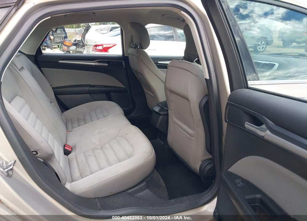2015 FORD FUSION S VIN: 3FA6P0G76FR123194