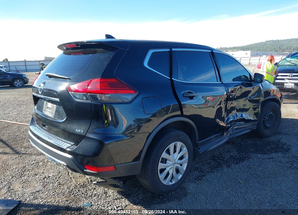 2017 NISSAN ROGUE S VIN: JN8AT2MVXHW252428