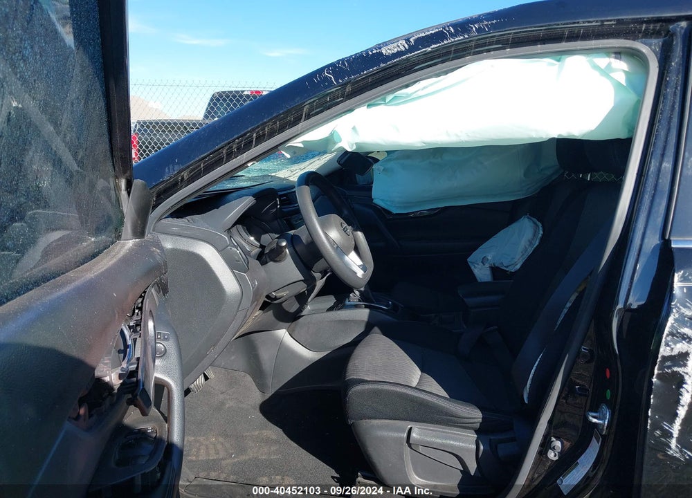 2017 NISSAN ROGUE S VIN: JN8AT2MVXHW252428
