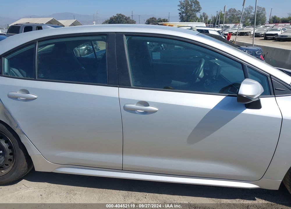 2022 TOYOTA COROLLA LE VIN: 5YFEPMAE7NP277776