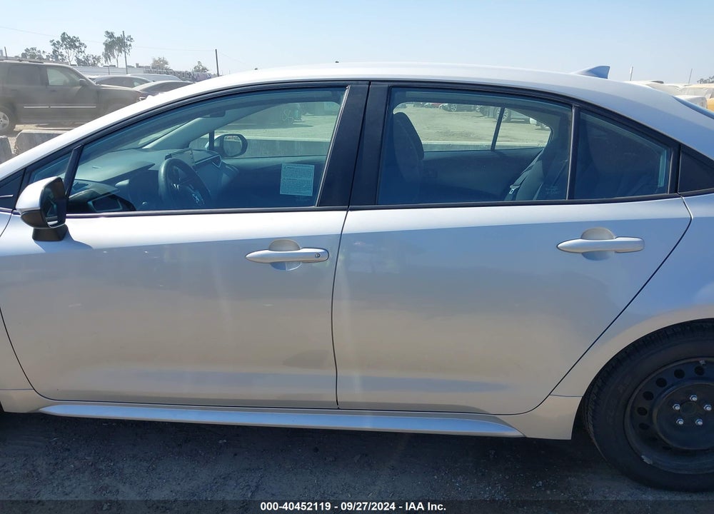 2022 TOYOTA COROLLA LE VIN: 5YFEPMAE7NP277776