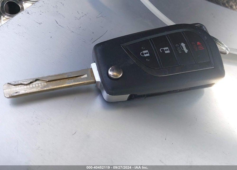 2022 TOYOTA COROLLA LE VIN: 5YFEPMAE7NP277776