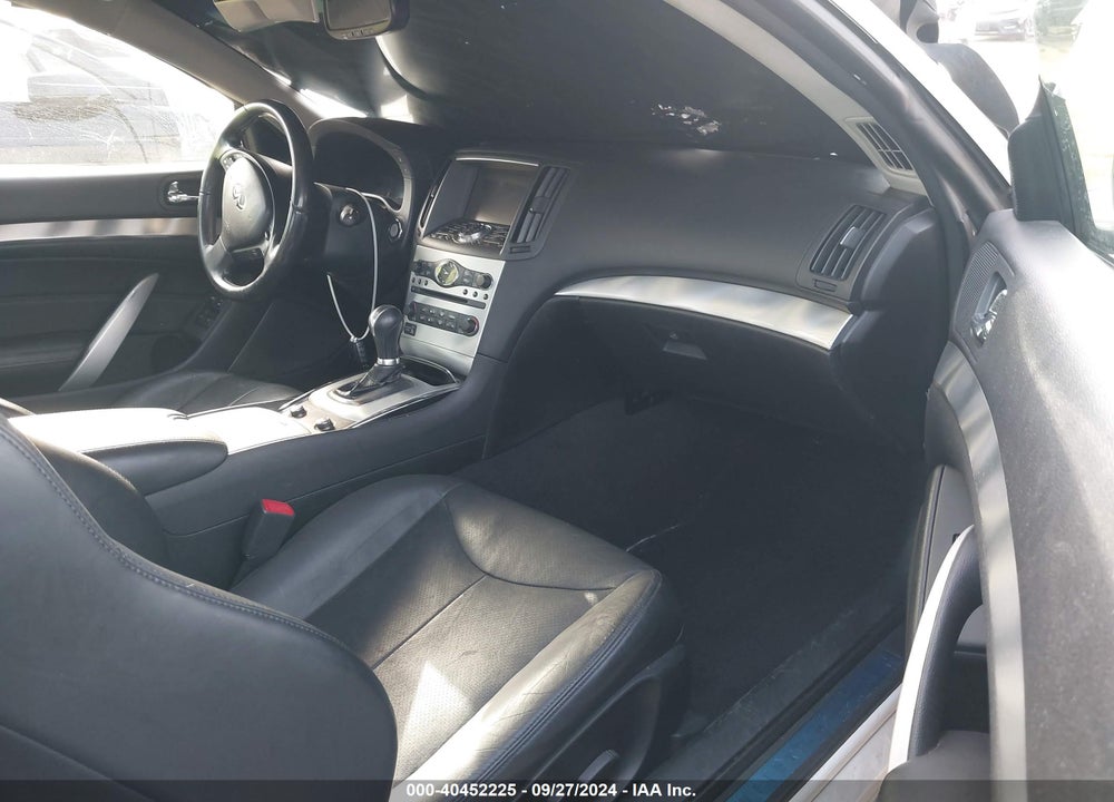 2014 INFINITI Q60 JOURNEY VIN: JN1CV6EK3EM111219