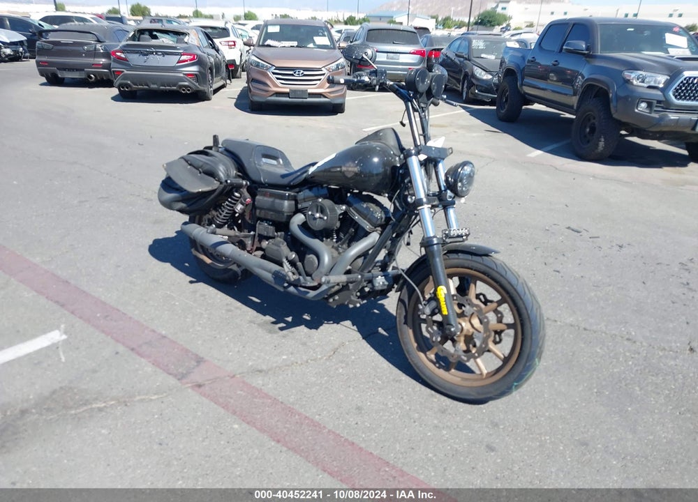 2016 HARLEY-DAVIDSON FXDLS VIN: 1HD1GS826GC323400