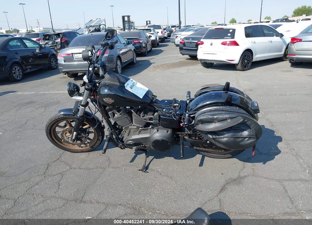 2016 HARLEY-DAVIDSON FXDLS VIN: 1HD1GS826GC323400