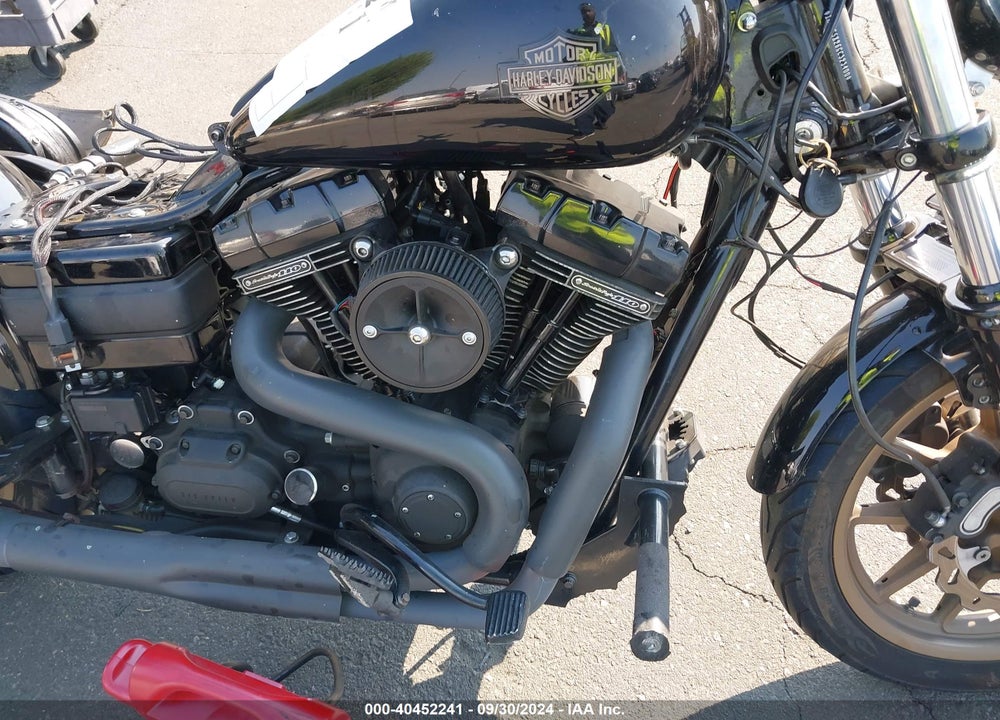 2016 HARLEY-DAVIDSON FXDLS VIN: 1HD1GS826GC323400