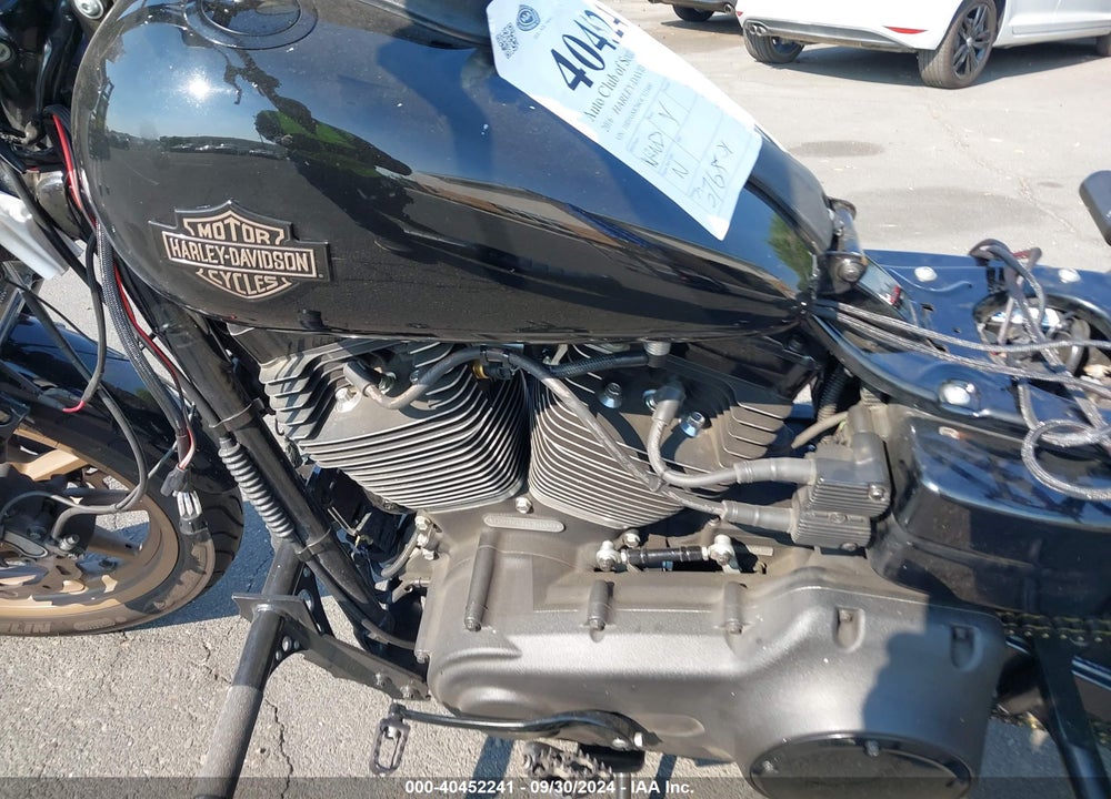 2016 HARLEY-DAVIDSON FXDLS VIN: 1HD1GS826GC323400