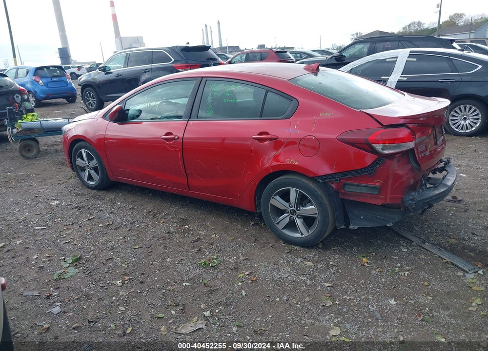 2018 KIA FORTE S VIN: 3KPFL4A71JE201449