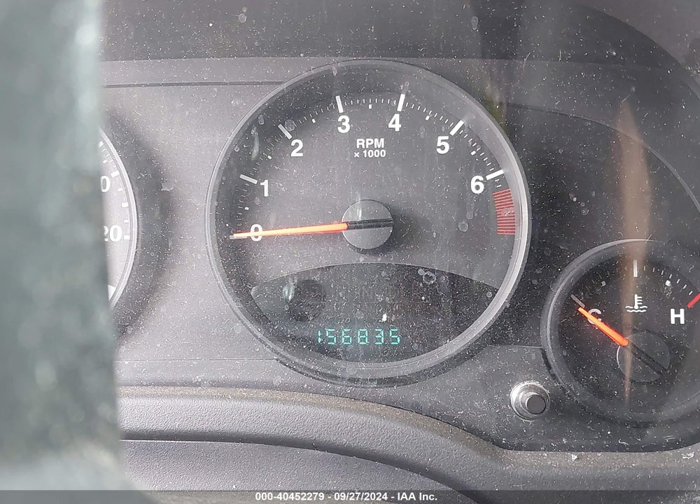 2011 JEEP COMPASS VIN: 1J4NT1FB5BD137565