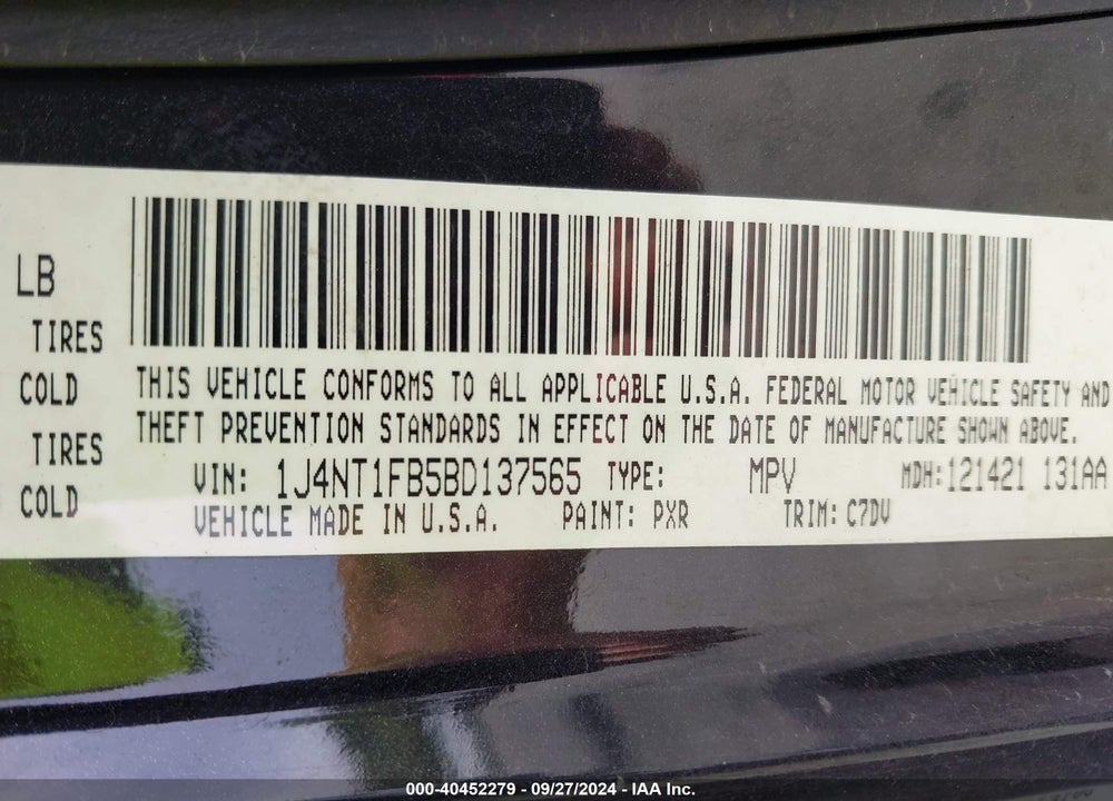 2011 JEEP COMPASS VIN: 1J4NT1FB5BD137565